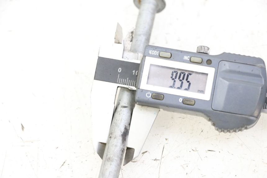 photo de ASSE MOTORE SUZUKI GSR 750 (2011 - 2017) - Dettaglio del componente