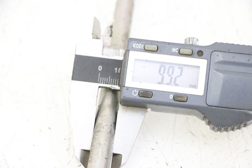 photo de ASSE MOTORE SUZUKI GSR 750 (2011 - 2017) - Zoom sullo stato d'uso