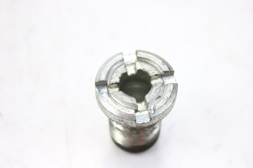 photo de ASSE MOTORE SUZUKI SV S 650 (1999 - 2002) - Primo piano tecnico