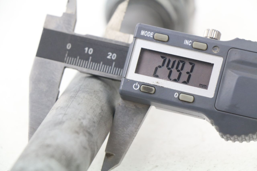 photo de ASSE HONDA CBR RR FIREBLADE 1000 (2006 - 2007) - Altra angolazione