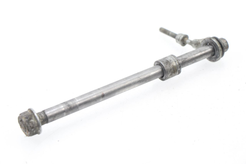 photo de ASSE DELLA RUOTA POSTERIORE HONDA CRF CR-F 100 (2004 - 2013) - Primo piano tecnico