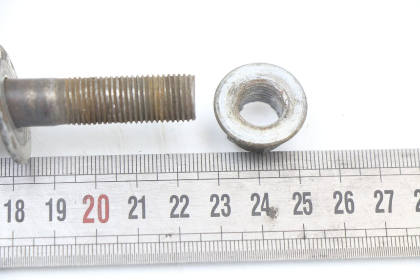 photo de ASSE RUOTA POSTERIORE CCR DIRT BIKE 125 - Zoom sullo stato d'uso