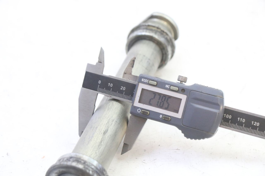 photo de ASSE YAMAHA FZ6 FAZER S2 600 (2007 - 2011) - Primo piano tecnico