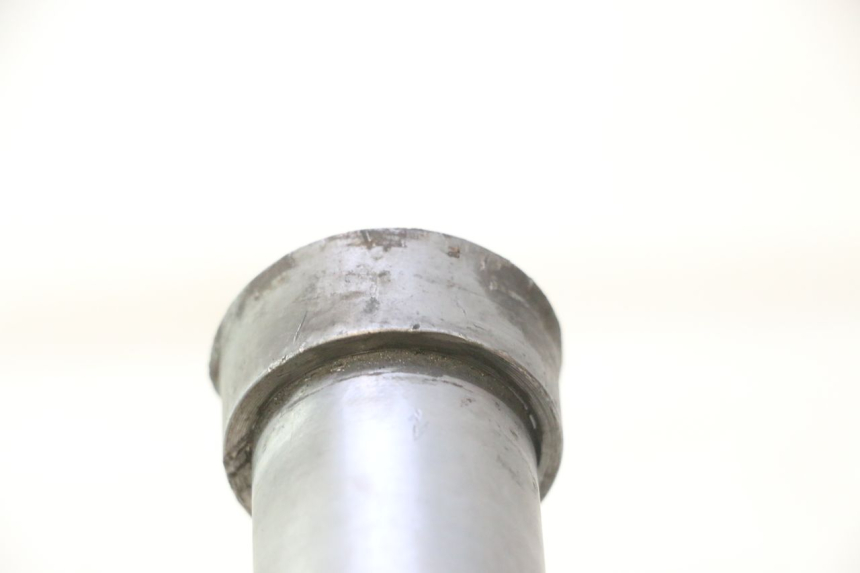 photo de ASSE RUOTA POSTERIORE GILERA GP 800 (2007 - 2013) - Dettagli dei punti di fissaggio