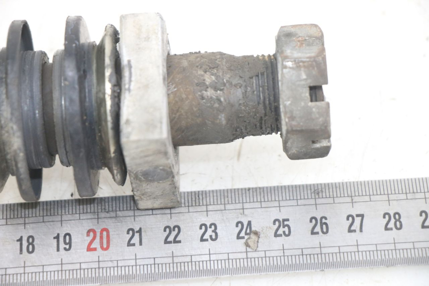 photo de ASSE RUOTA POSTERIORE KAWASAKI KXF KX-F 250 (2012 - 2014) - Zoom sullo stato d'uso