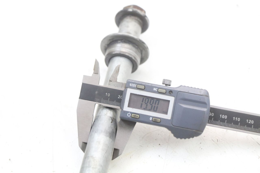 photo de ASSE RUOTA POSTERIORE HONDA NTV DEAUVILLE 650 (1998 - 2001) - Altra angolazione