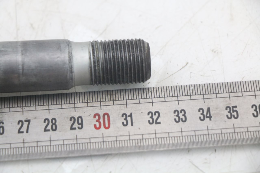 photo de ASSE RUOTA POSTERIORE HONDA NTV DEAUVILLE 650 (1998 - 2001) - Zoom sullo stato d'uso