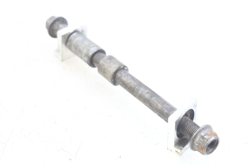 photo de ASSE RUOTA POSTERIORE YCF PILOT 125 - Primo piano tecnico