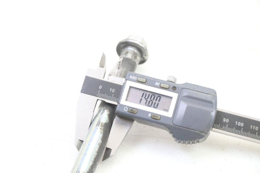 photo de ASSE RUOTA POSTERIORE APOLLO RXF 125 - Primo piano tecnico