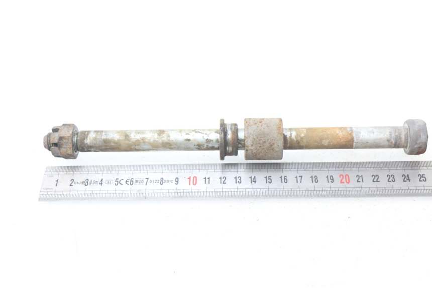 photo de ASSE RUOTA POSTERIORE YAMAHA SR 125 (1982 - 2003) - Altra angolazione