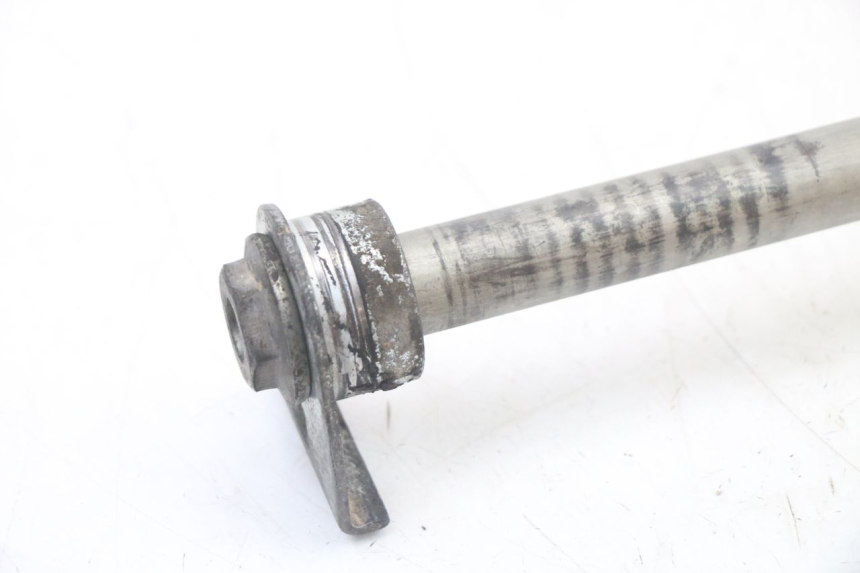 photo de ASSE RUOTA POSTERIORE SUZUKI GSF S BANDIT 600 (2000 - 2004) - Dettaglio del componente