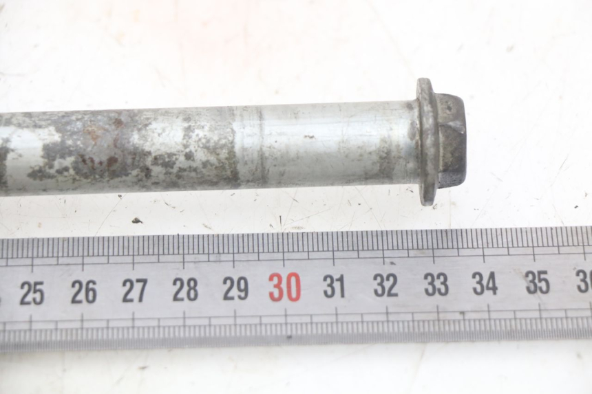 photo de ASSE RUOTA POSTERIORE SUZUKI SV N 650 (1999 - 2002) - Dettaglio del componente