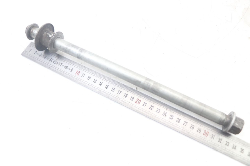 photo de ASSE RUOTA POSTERIORE SUZUKI SV N 650 (1999 - 2002) - Dettaglio del componente