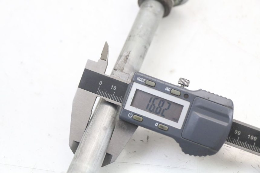 photo de ASSE YAMAHA TDR DELTABOX 125 (1997 - 2003) - Primo piano tecnico