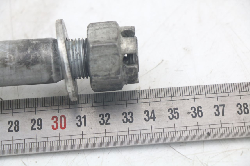 photo de ASSE RUOTA POSTERIORE KAWASAKI VERSYS ABS 650 (2015 - 2018) - Zoom sullo stato d'uso