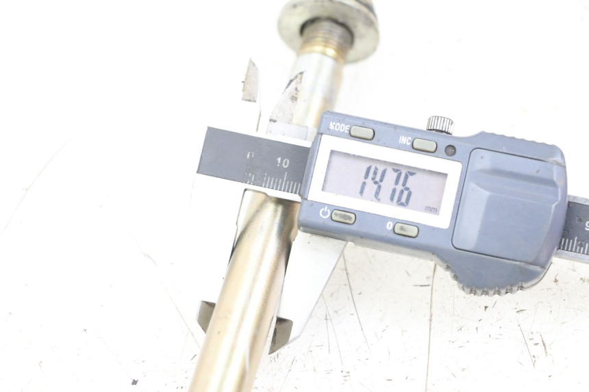 photo de ASSE RUOTA POSTERIORE SYM XS 125 (2007 - 2016) - Altra angolazione