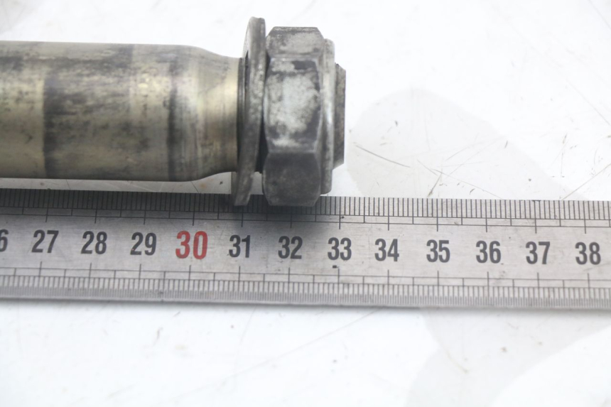 photo de ASSE RUOTA POSTERIORE YAMAHA FZ1 FAZER 1000 (2007 - 2009) - Altra angolazione