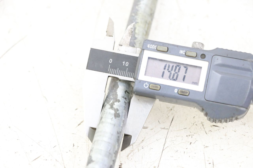 photo de ASSE YAMAHA XVS DRAG STAR DRAGSTAR 650 (1997 - 2007) - Altra angolazione