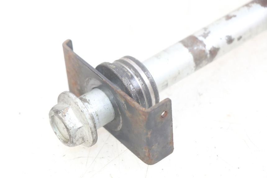 photo de ASSE RUOTA POSTERIORE KAWASAKI Z 750 (2007 - 2013) - Primo piano tecnico