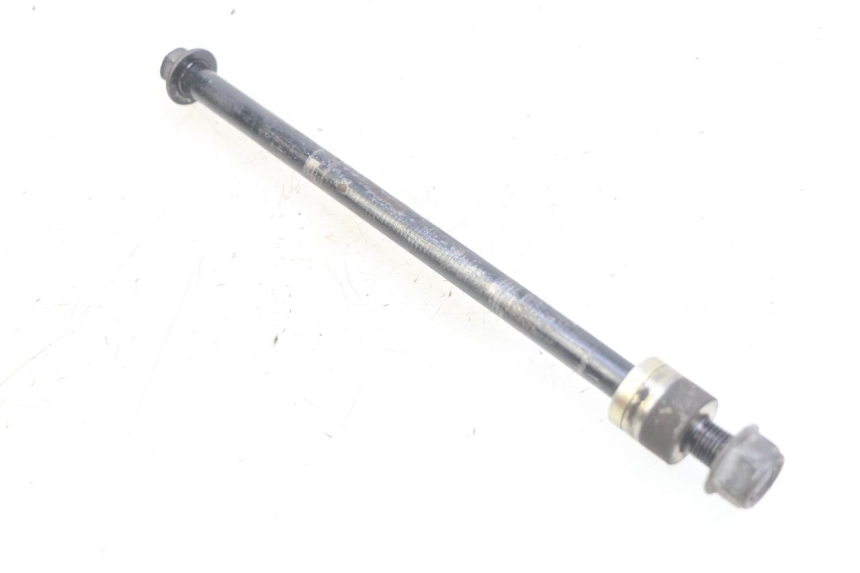 photo de ASSE RUOTA ANTERIORE KYMCO AGILITY 16+ 4T 50 (2018 - 2023) - Primo piano tecnico