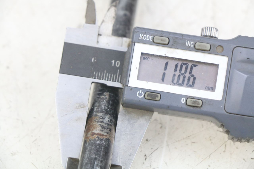 photo de ASSE RUOTA ANTERIORE KYMCO AGILITY 16+ 4T 50 (2018 - 2023) - Dettaglio del componente