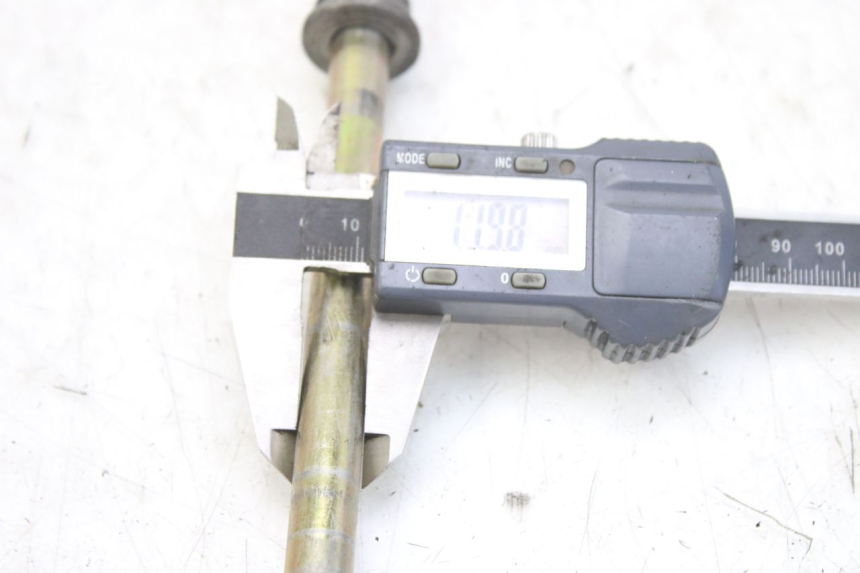 photo de ASSE RUOTA ANTERIORE KYMCO AGILITY 4T 50 (2005 - 2018) - Zoom sullo stato d'uso