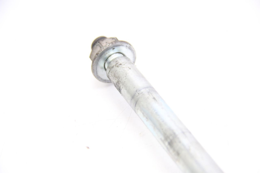 photo de ASSE RUOTA ANTERIORE DERBI BOULEVARD 50 (2009 - 2006) - Zoom sullo stato d'uso