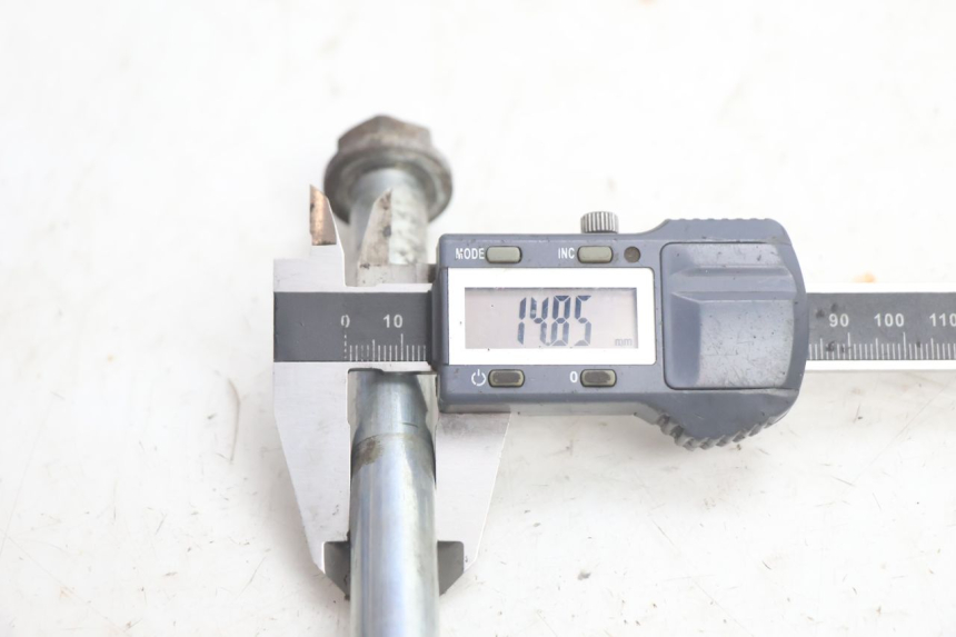 photo de ASSE RUOTA ANTERIORE PEUGEOT BUXY 50 (1993 - 1998) - Primo piano tecnico