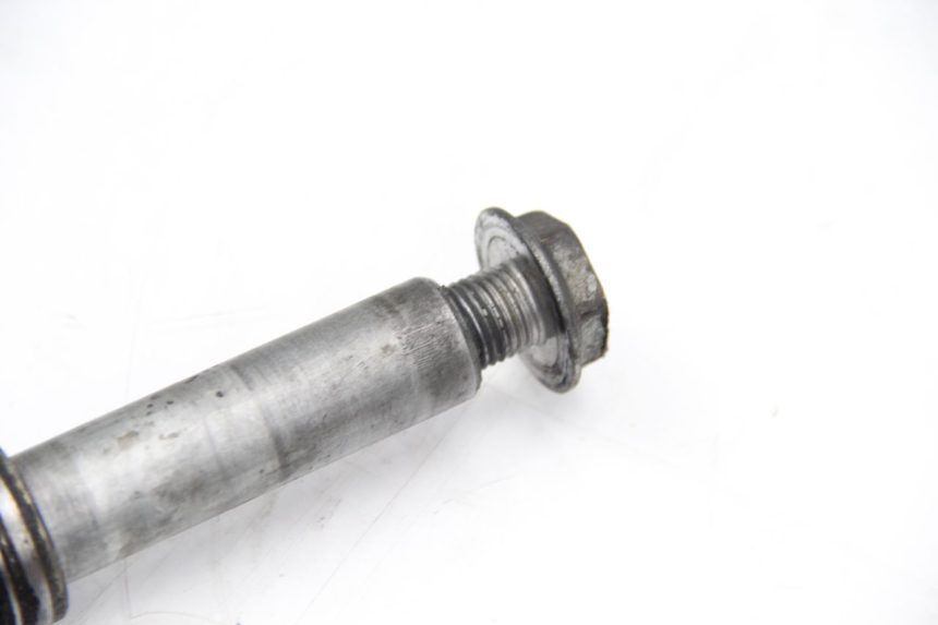 photo de ASSE RUOTA ANTERIORE HONDA CBR F SC21 1000 (1986 - 1992) - Zoom sullo stato d'uso