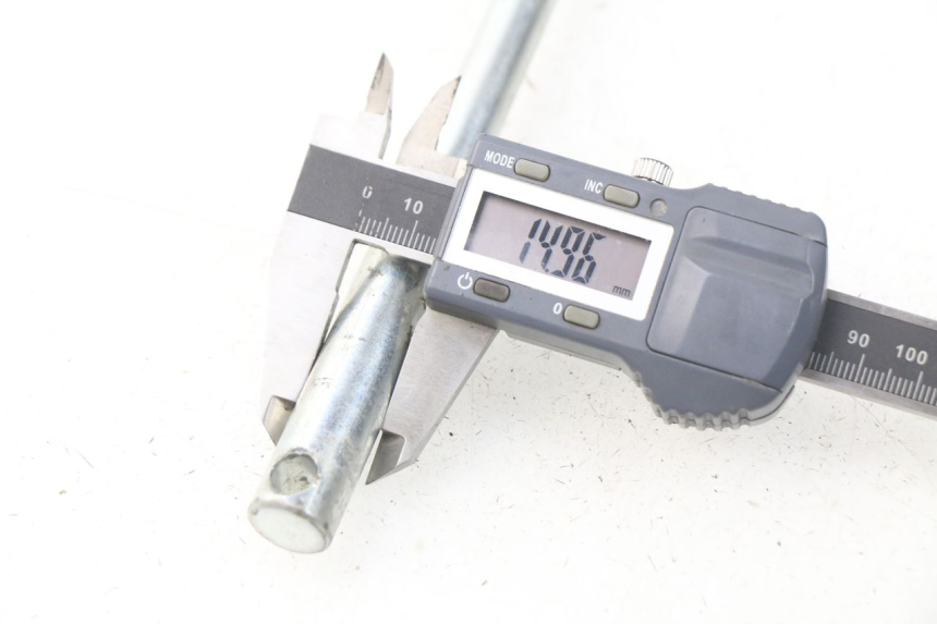 photo de ASSE RUOTA ANTERIORE DERBI DIRT BOY 4T 50 - Zoom sullo stato d'uso