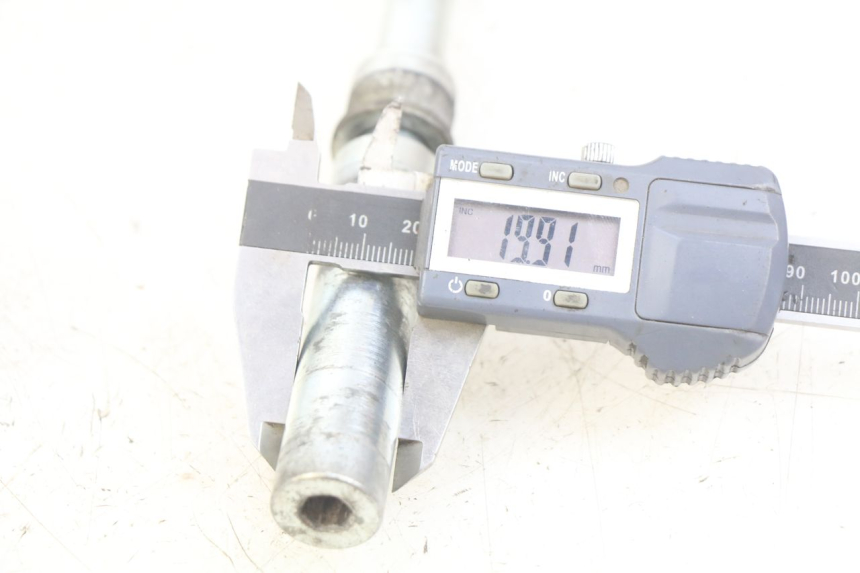 photo de ASSE RUOTA ANTERIORE KYMCO DOWNTOWN ABS 125 (2015 - 2017) - Dettaglio del componente