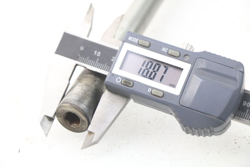 photo de ASSE RUOTA ANTERIORE PEUGEOT ELYSTAR 50 (2002 - 2014) - Altra angolazione