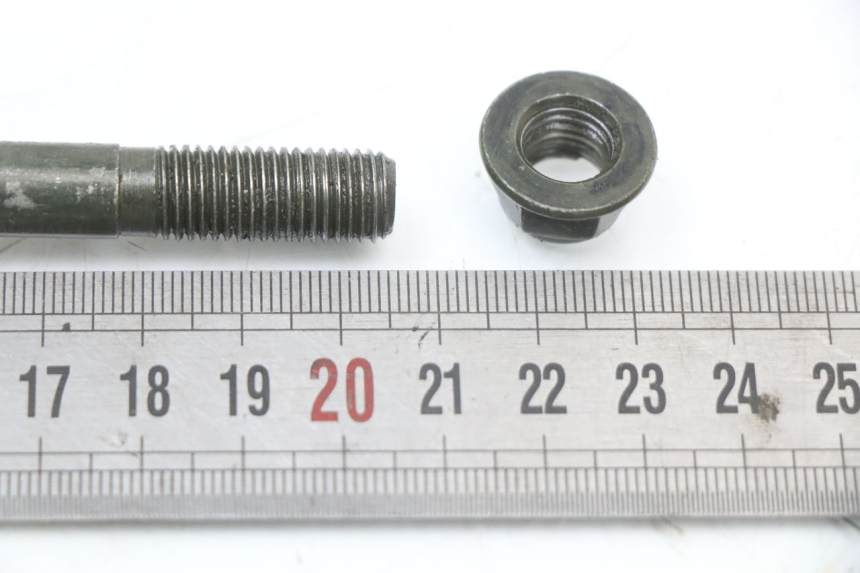 photo de ASSE RUOTA ANTERIORE JM MOTORS EVOLIS 4T 50 (2018 - 2022) - Zoom sullo stato d'uso