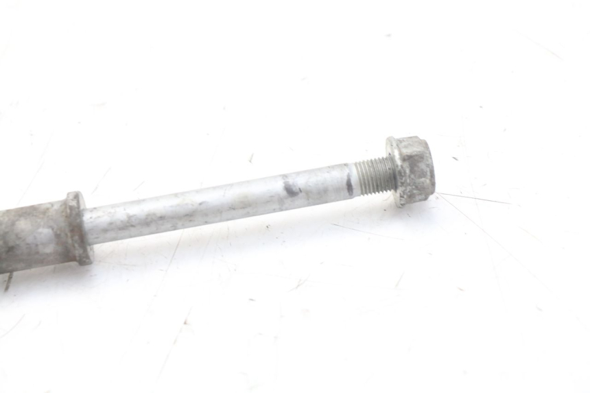 photo de ASSE RUOTA ANTERIORE HONDA FES PANTHEON 2T 125 (1998 - 2002) - Zoom sullo stato d'uso