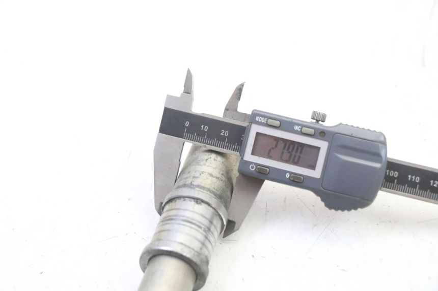 photo de ASSE YAMAHA FZ6 FAZER S2 600 (2007 - 2011) - Primo piano tecnico