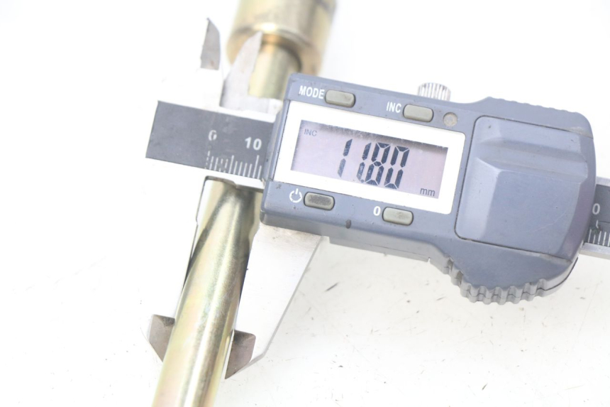 photo de ASSE RUOTA ANTERIORE TNT MOTOR GRIDO 2T 50 (2010 - 2019) - Altra angolazione