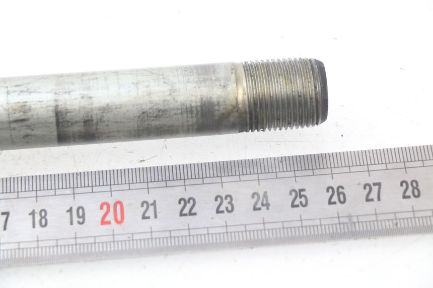 photo de ASSE RUOTA ANTERIORE SUZUKI GSF N BANDIT 1200 (1996 - 1999) - Dettaglio del componente