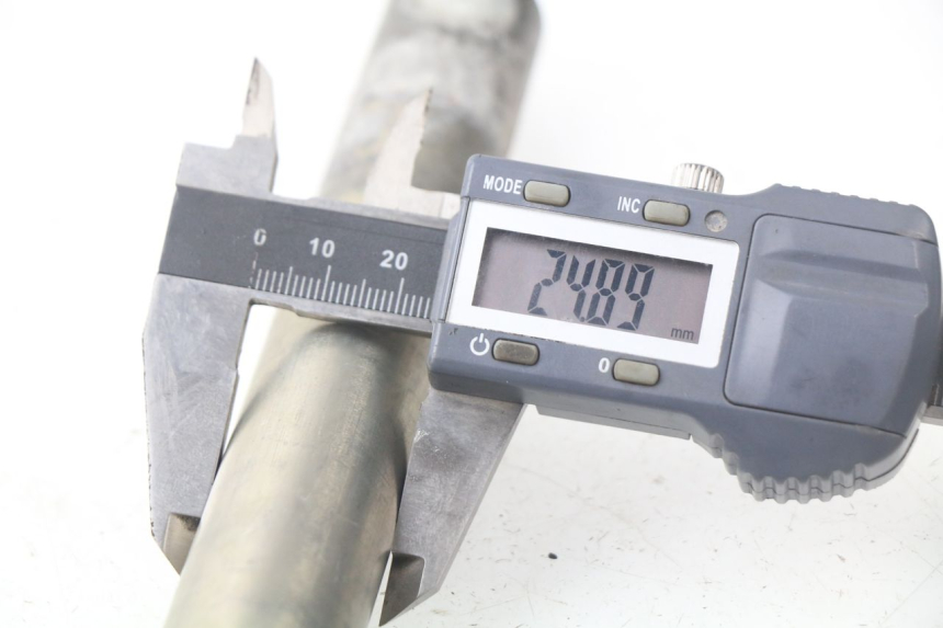 photo de ASSE SUZUKI GSX-R GSXR 600 (2008 - 2010) - Primo piano tecnico