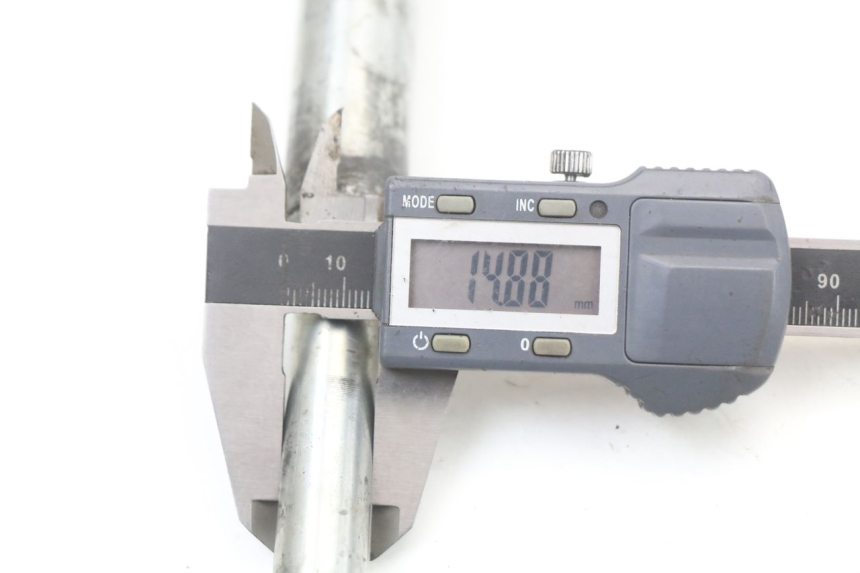 photo de ASSE SUZUKI GZ MARAUDER 125 (1998 - 2004) - Primo piano tecnico