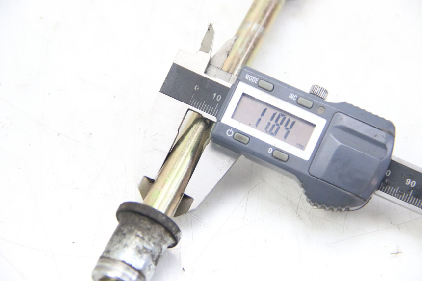 photo de ASSE RUOTA ANTERIORE SYM JET EURO X 2T 50 (2003 - 2007) - Altra angolazione