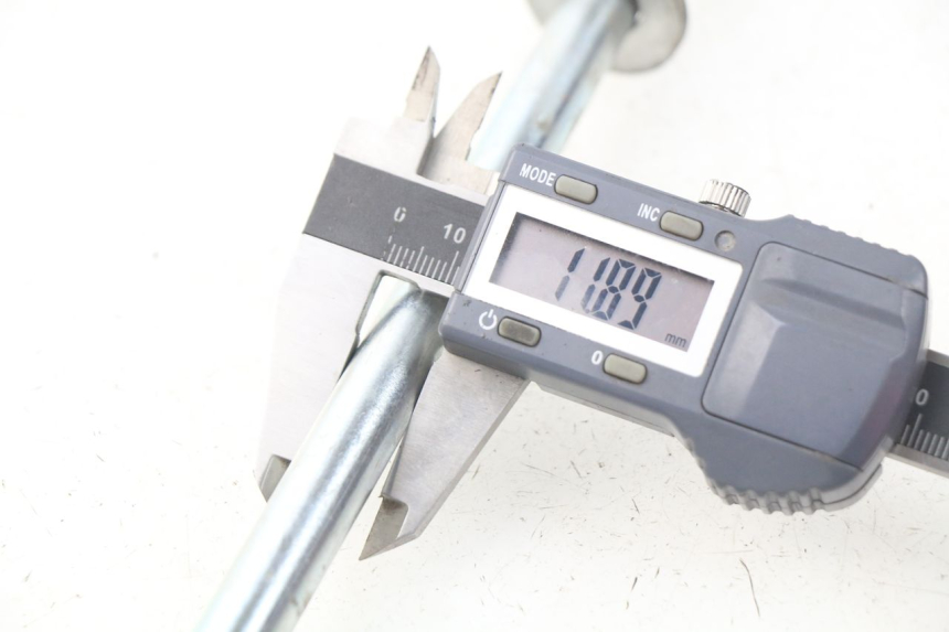 photo de ASSE RUOTA ANTERIORE PEUGEOT KISBEE 2T 50 (2010 - 2017) - Dettaglio del componente