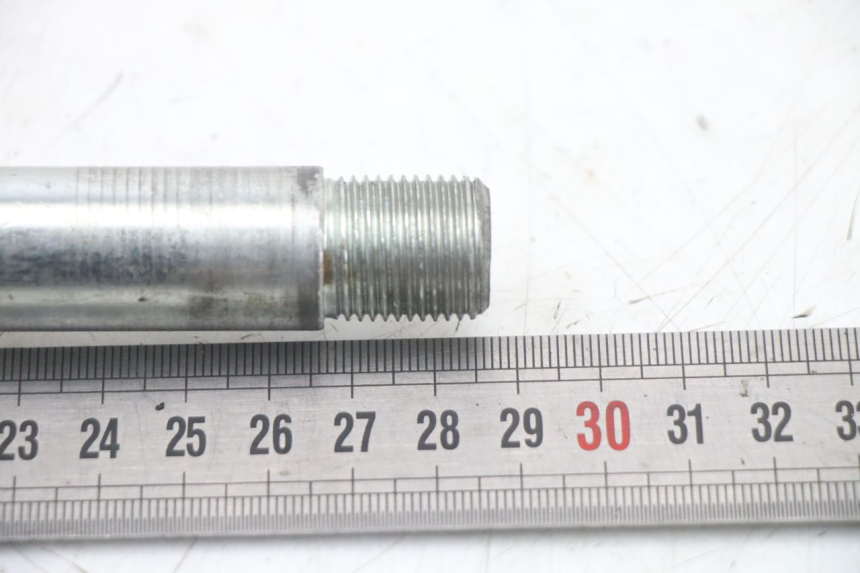 photo de ASSE RUOTA ANTERIORE KYMCO XCITING 500 (2007 - 2010) - Altra angolazione