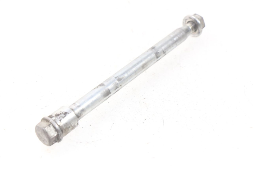 photo de ASSE RUOTA ANTERIORE PIAGGIO LIBERTY 4T 50 (2009 - 2015) - Primo piano tecnico