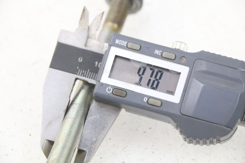 photo de ASSE RUOTA ANTERIORE JM MOTORS MIA 50 (2017 - 2020) - Zoom sullo stato d'uso