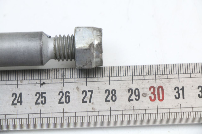 photo de ASSE RUOTA ANTERIORE PIAGGIO NEW TYPHOON 50 (2018 - 2021) - Zoom sullo stato d'uso