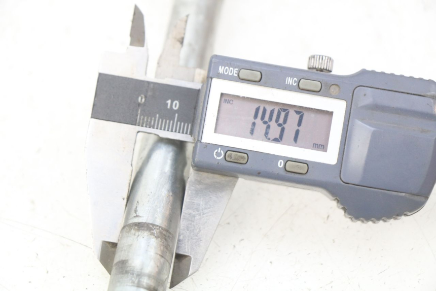 photo de ASSE RUOTA ANTERIORE GILERA NEXUS 125 (2009 - 2013) - Vista d'insieme del prodotto