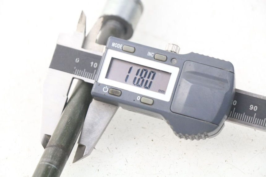 photo de ASSE RUOTA ANTERIORE VASTRO R-ONE 4T 50 (2014 - 2022) - Altra angolazione