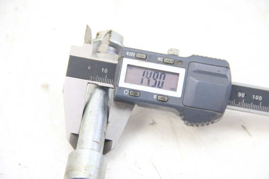 photo de ASSE RUOTA ANTERIORE APOLLO RFZ 125 - Dettaglio del componente