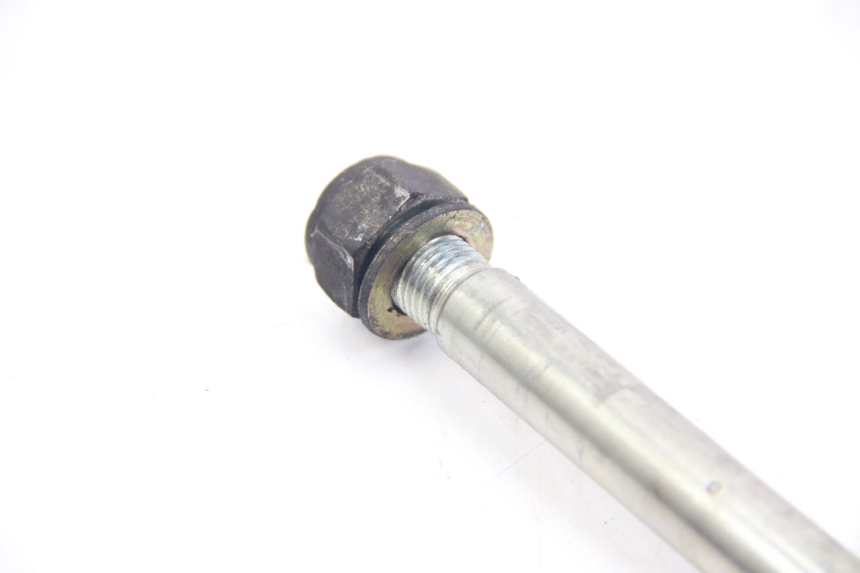 photo de ASSE RUOTA ANTERIORE PEUGEOT SATELIS 125 (2006 - 2009) - Stato della superficie e materiale