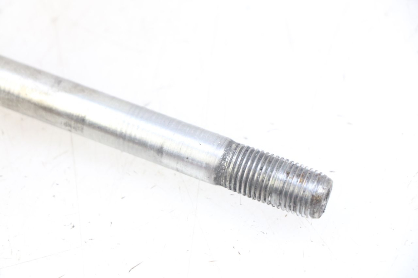 photo de ASSE RUOTA ANTERIORE APRILIA SCARABEO 100 (2003 - 2012) - Dettagli dei punti di fissaggio